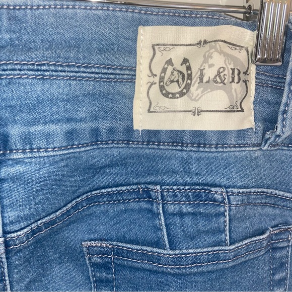 L&B Distressed Jeans - Picture 4 of 9